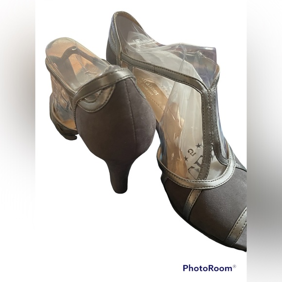 Grey Naturalizer heels size 10 - Picture 3 of 4